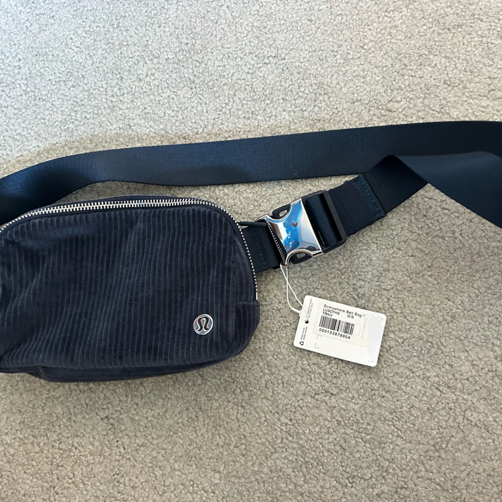 BRAND NEW Lululemon Navy Velvet Belt Bag